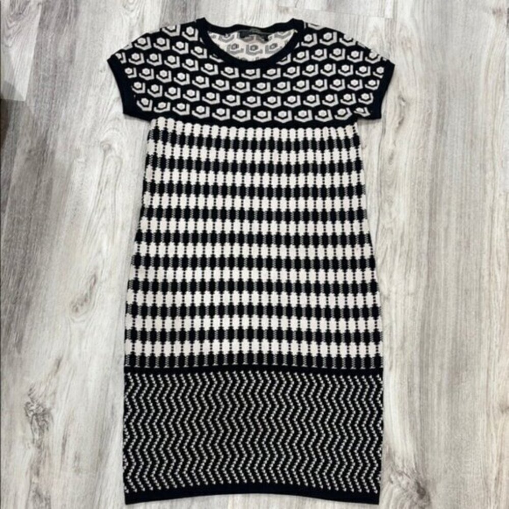 MaxMara Black and Cream Knit black and beige sweater dress size Small - Picture 1 of 8